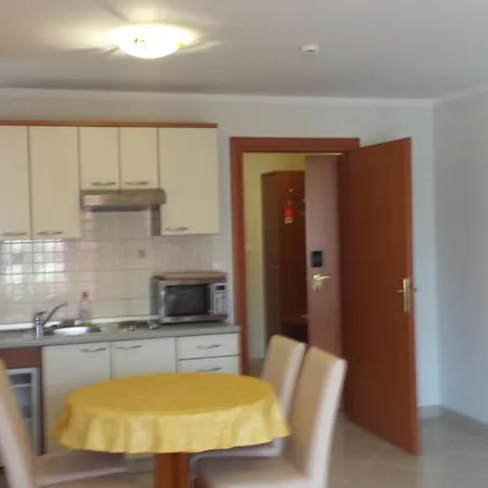 Apartment & Room Angerona Seget Vranjica Room photo