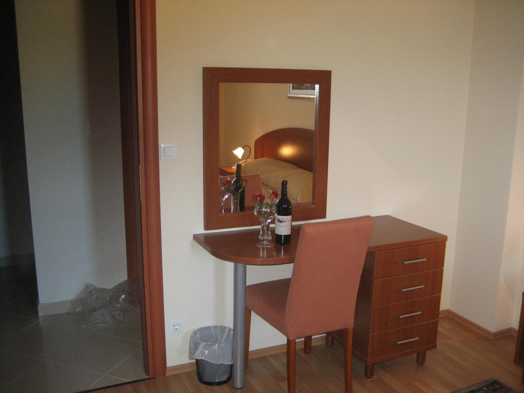 & Angerona Apartment Seget Vranjica